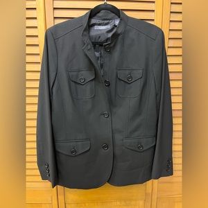Liz Claiborne jacket size 14 Petite sports jacket with four buttons